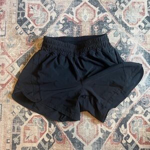 Lululemon Black Shorts Size 6